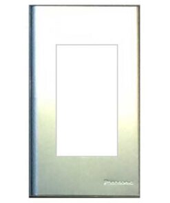 Mặt công tắc panasonic WEG6503-1 dòng wide dùng cho 3 thiết bị